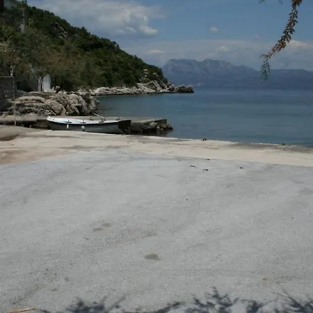 By The Sea Cove Vela Prapratna Apartman