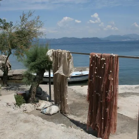 By The Sea Cove Vela Prapratna Апартаменты *