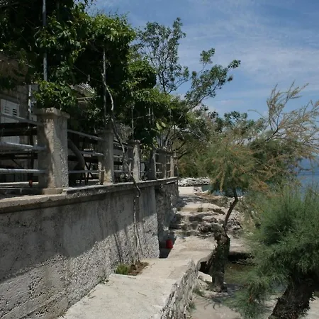 By The Sea Cove Vela Prapratna Апартаменты